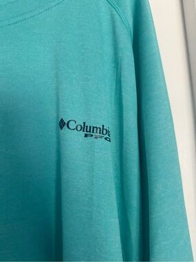 Columbia Turquoise Long-Sleeve fishing shirt